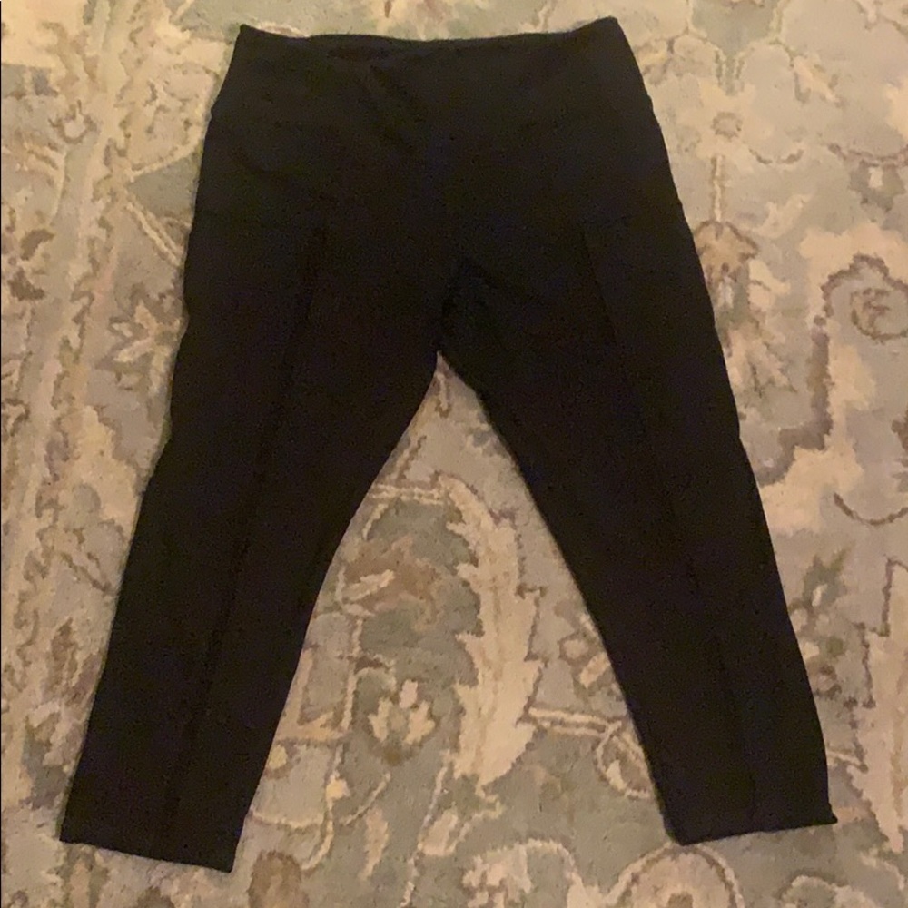 New Lululemon Cropped pants